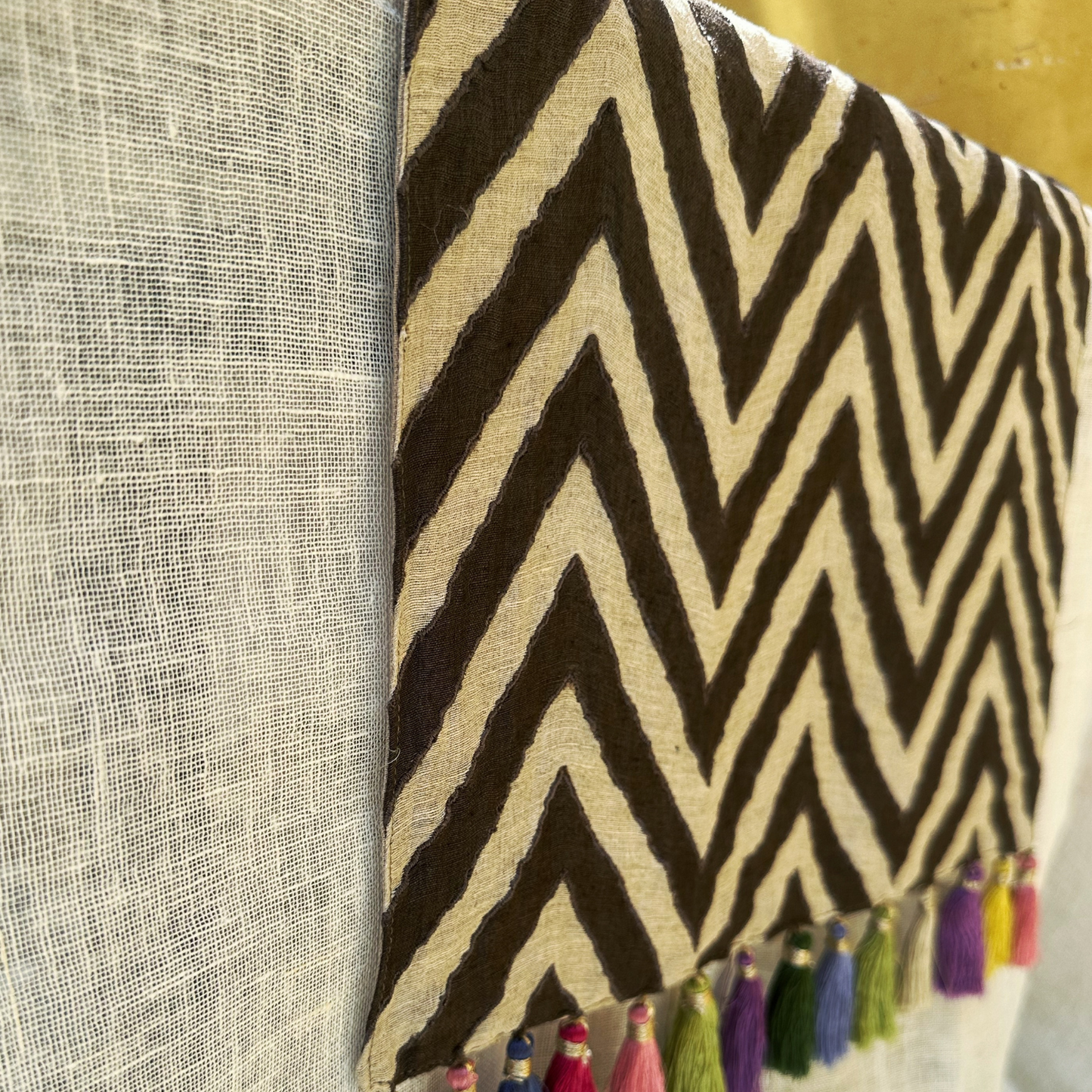 Tuscany Chevron Silk Linen Table Runner (14 by 78 Inches)